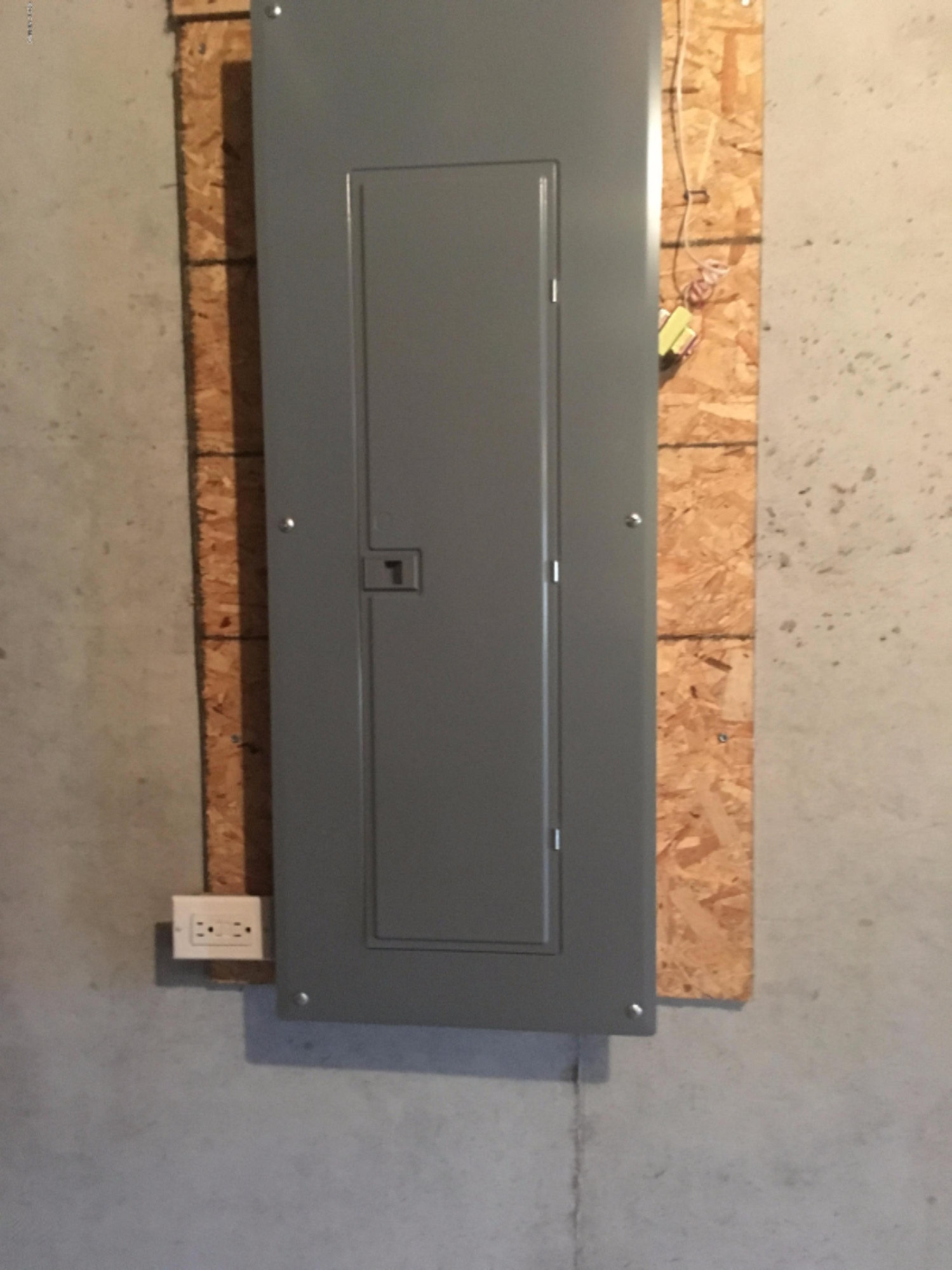 626 Ravine Drive Manistee, MI 49660 - Photo 24 of 29 Electric panel