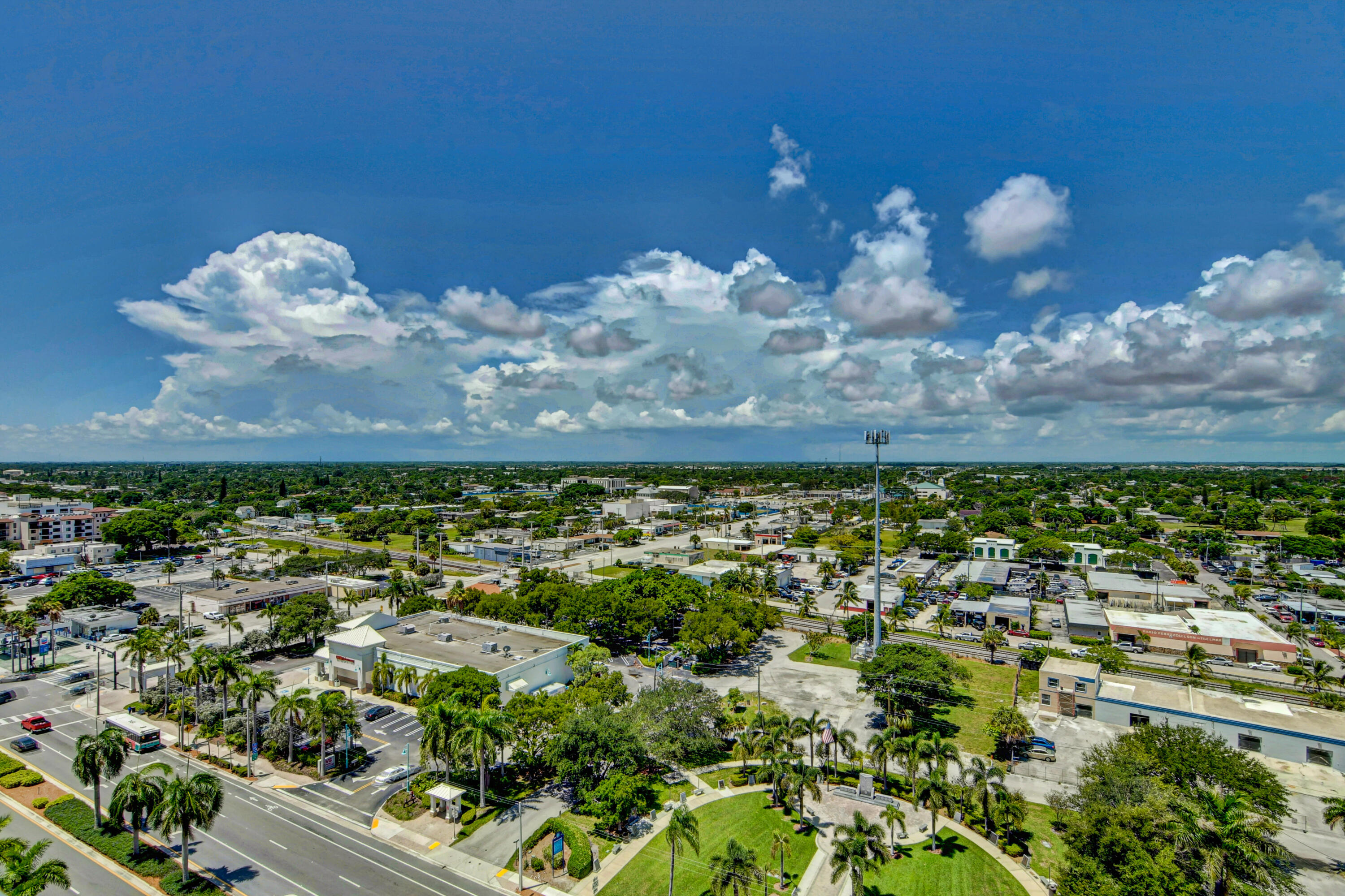 450 North Federal Highway, Unit PH03 Boynton Beach, FL 33435 - Photo 29 of 41 a view of a city