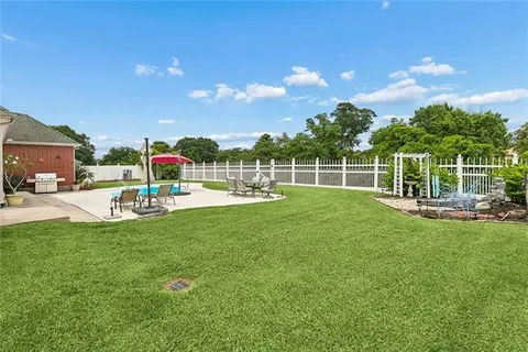 $505,000 | 89 Natchez Trace Drive, Harvey, LA 70058