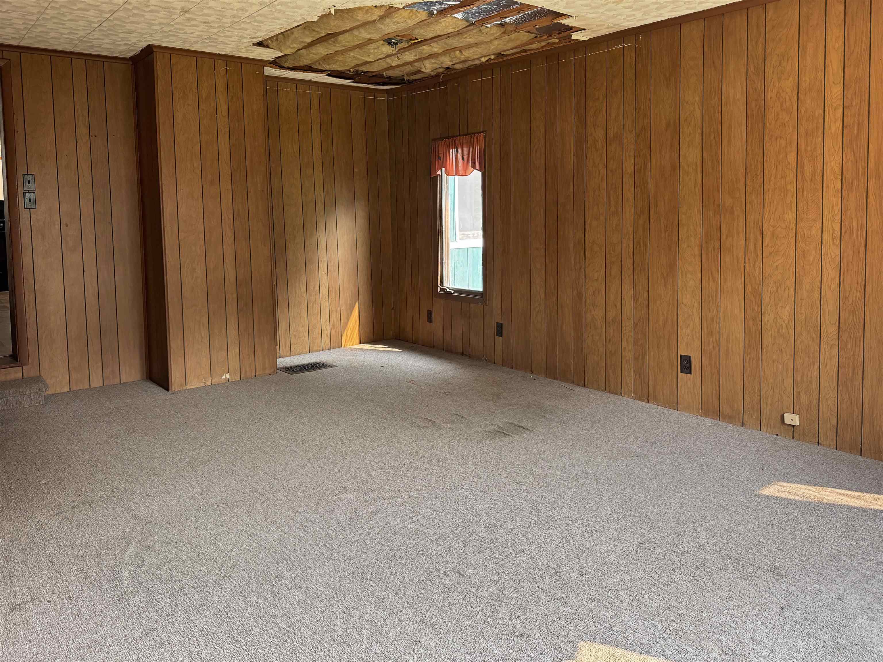 56 Maple Street Morristown, VT 05661 - Photo 16 of 48