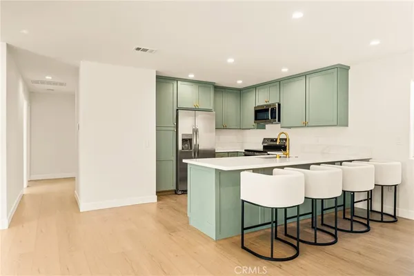 $3,800 | 11920 Laurel Avenue, Unit A, Whittier, CA 90605