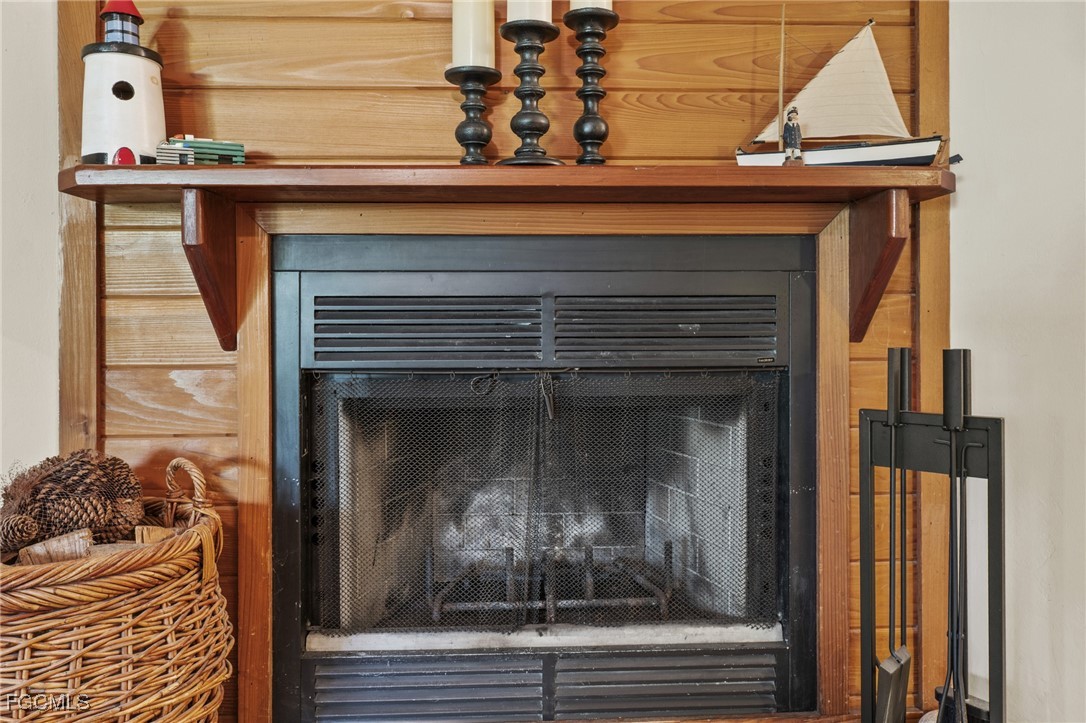 571 2nd Street Southeast Naples, FL 34117 - Photo 5 of 31 a close view of a fireplace in a room