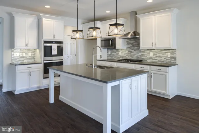 $632,709 | 900 Skip Lane, Unit MANCHESTER, Lancaster, PA 17602