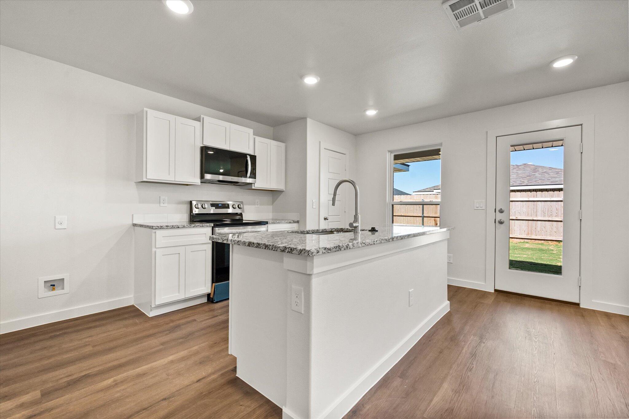 8308 24th Street Lubbock, TX 79407 - Photo 4 of 22 11-8308 24th_7201