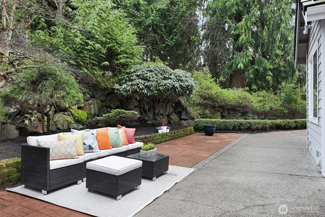 $1,385,000 | 21423 32nd Place West, Brier, WA 98036