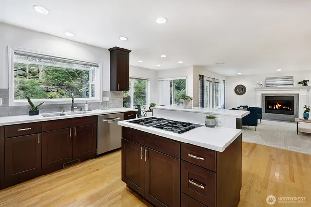 $1,385,000 | 21423 32nd Place West, Brier, WA 98036