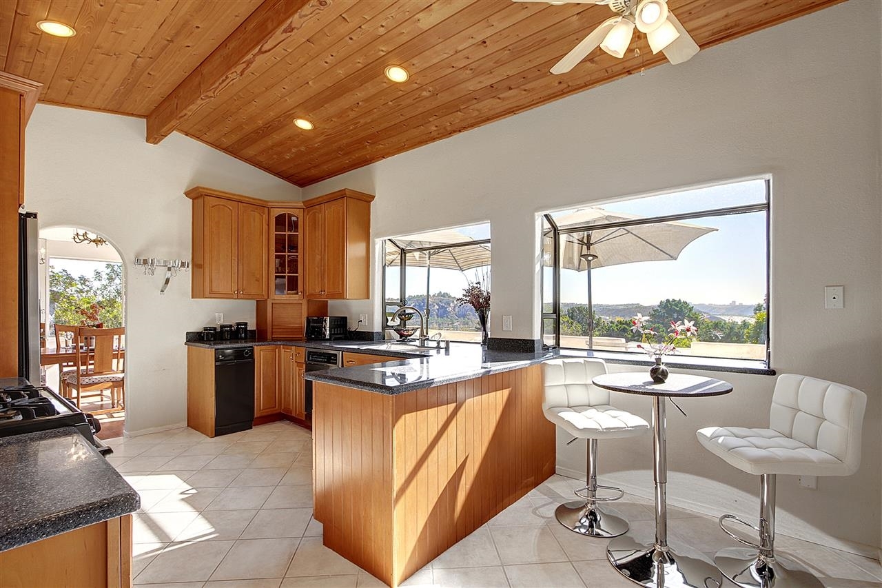 12902 Biscayne Cove Del Mar, CA 92014 - Photo 8 of 20