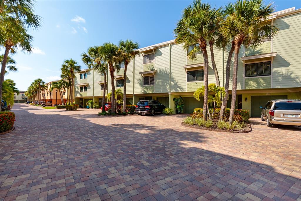 505 Sandy Hook Road, Unit 505 Treasure Island, FL 33706 - Photo 4 of 76