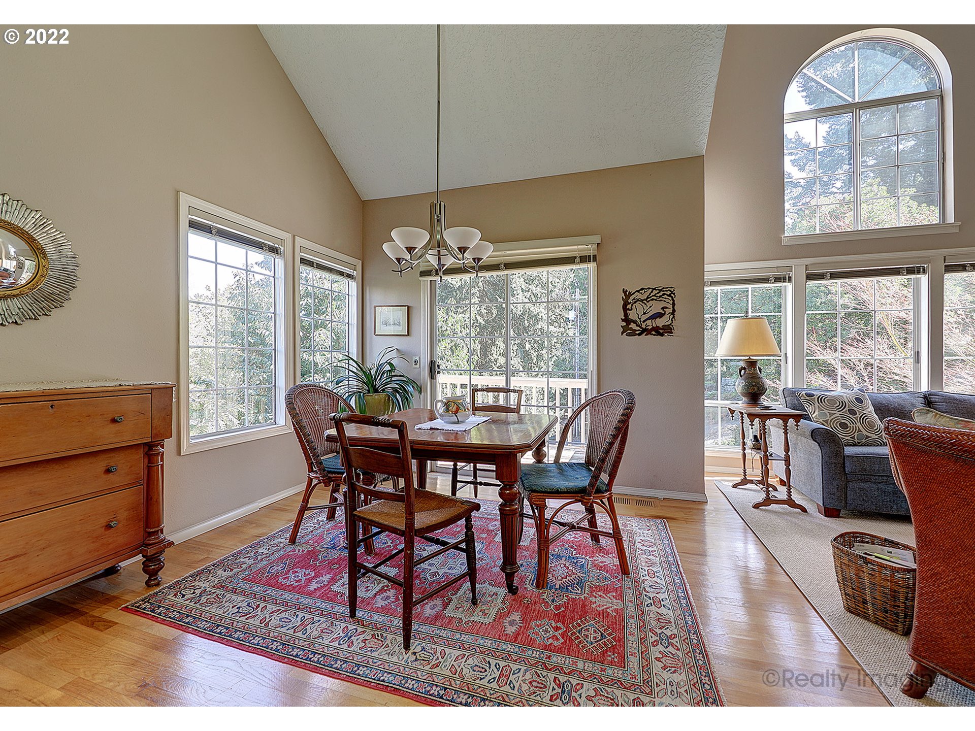 7730 Southwest Ruby Terrace Portland, OR 97219 - Photo 11 of 32 Gallery Image 11