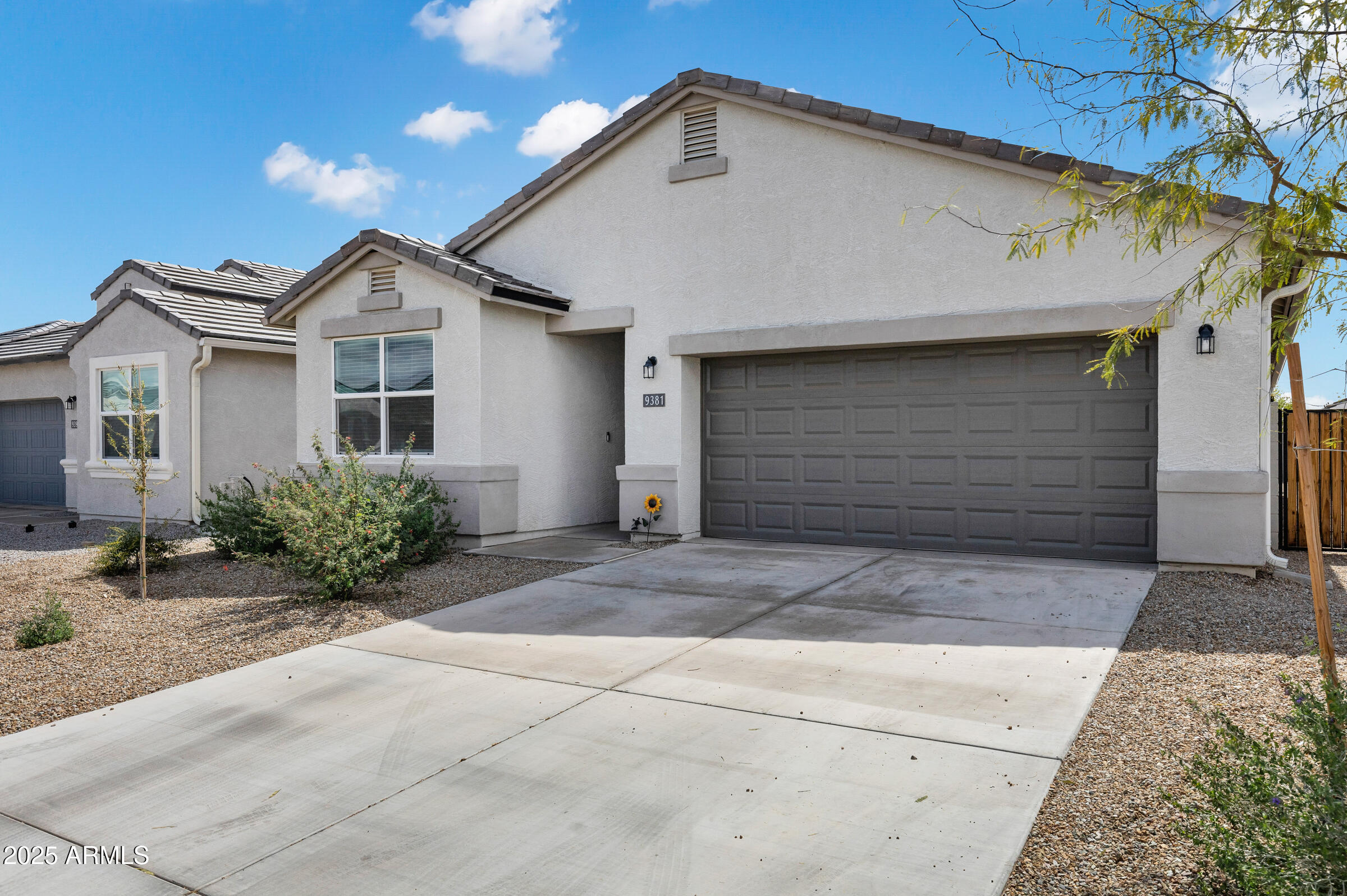 9381 Tangerine Road Florence, AZ 85132 - Photo 3 of 34 9381 Tangerine Rd-3