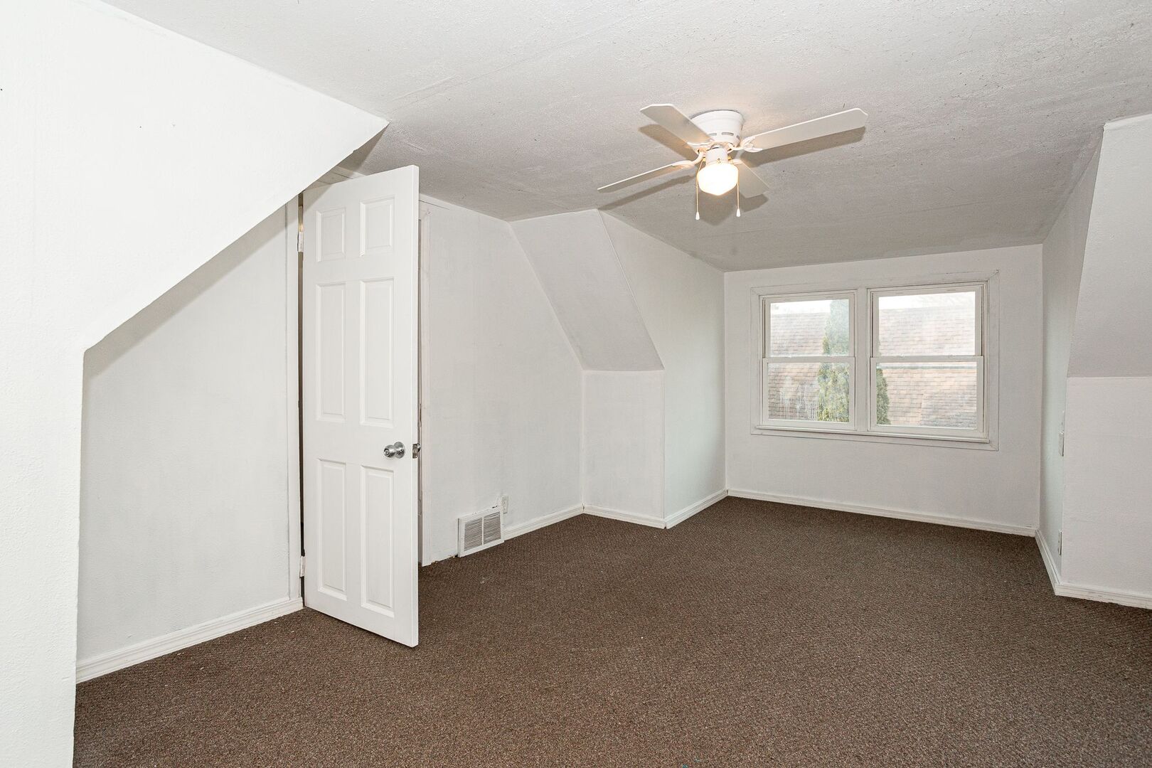 2738 11th Avenue Moline, IL 61265 - Photo 20 of 35
