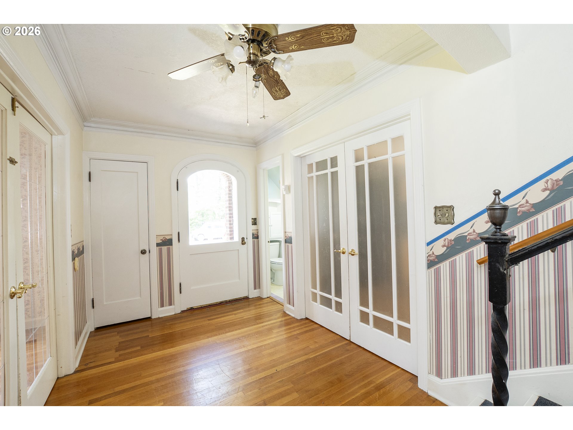 425 North 9th Street Cottage Grove, OR 97424 - Photo 11 of 48 Entrance/Foyer