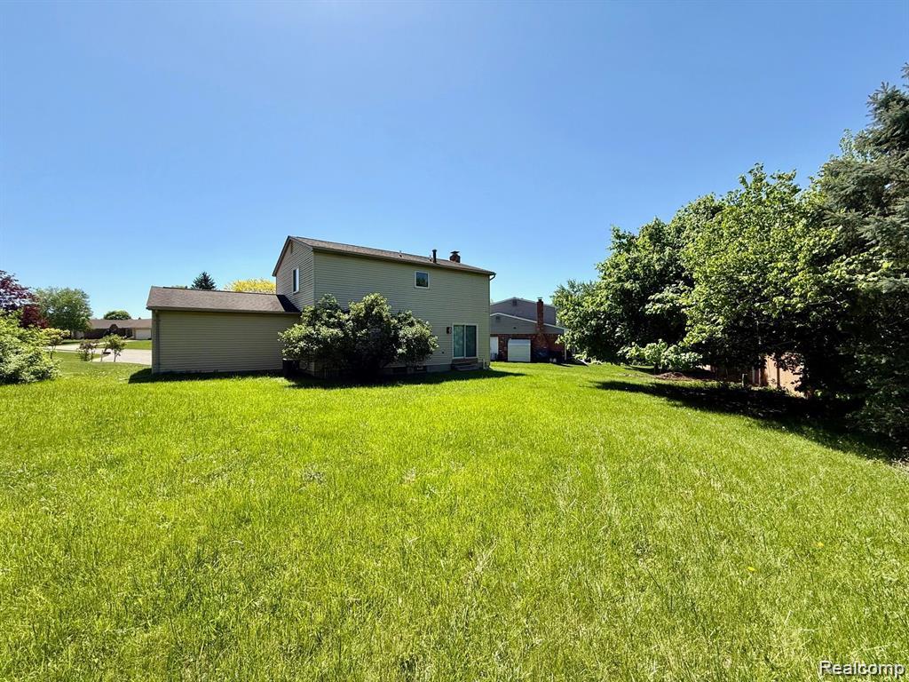 92 Foxboro Drive Rochester Hills, MI 48309 - Photo 56 of 57
