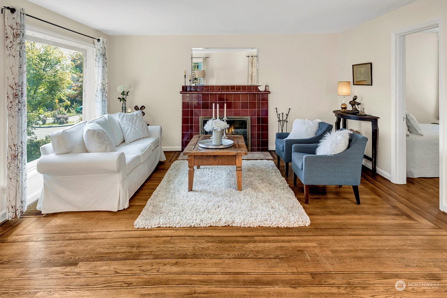 5051 40th Avenue Southwest Seattle, WA 98136 - Photo 5 of 40 a living room with furniture and a wooden floor