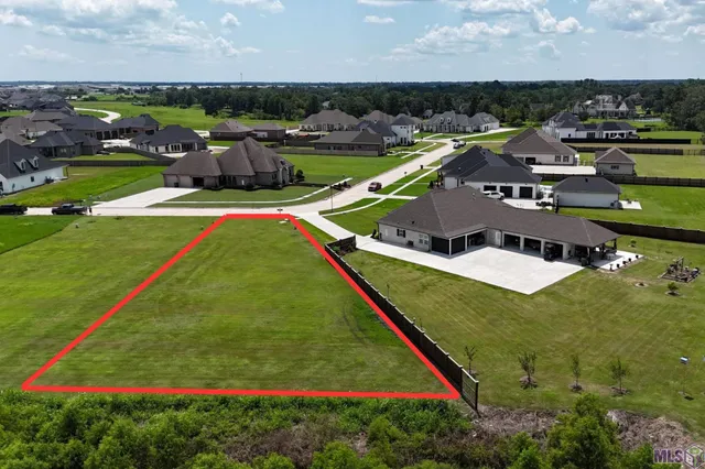 $90,000 | 353 Independence Drive, Houma, LA 70360