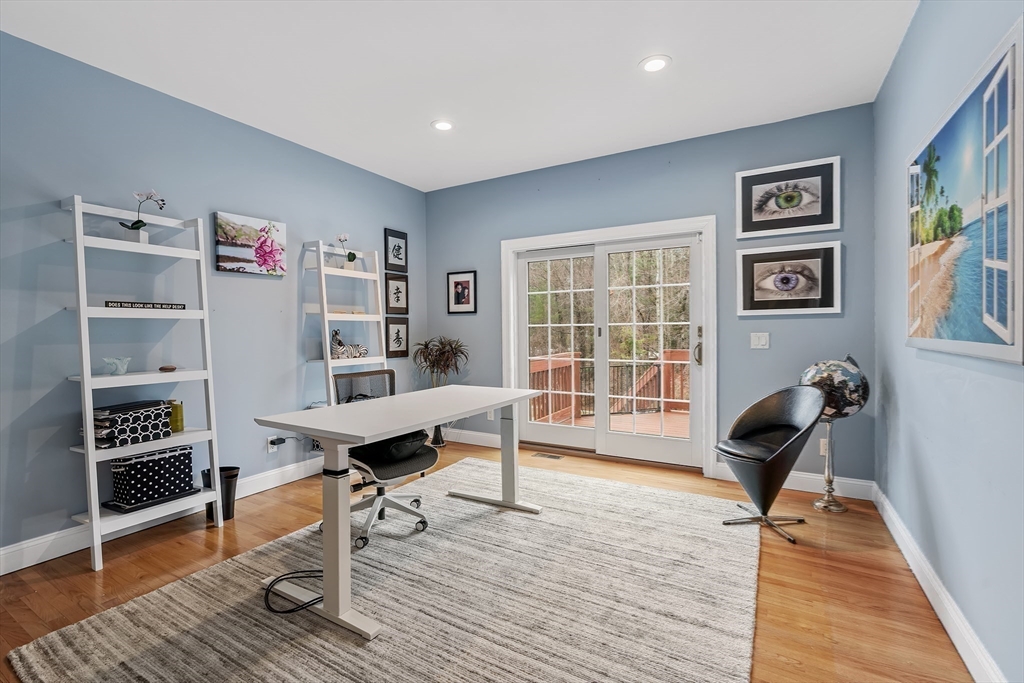 233 Rice Road Wayland, MA 01778 - Photo 17 of 38