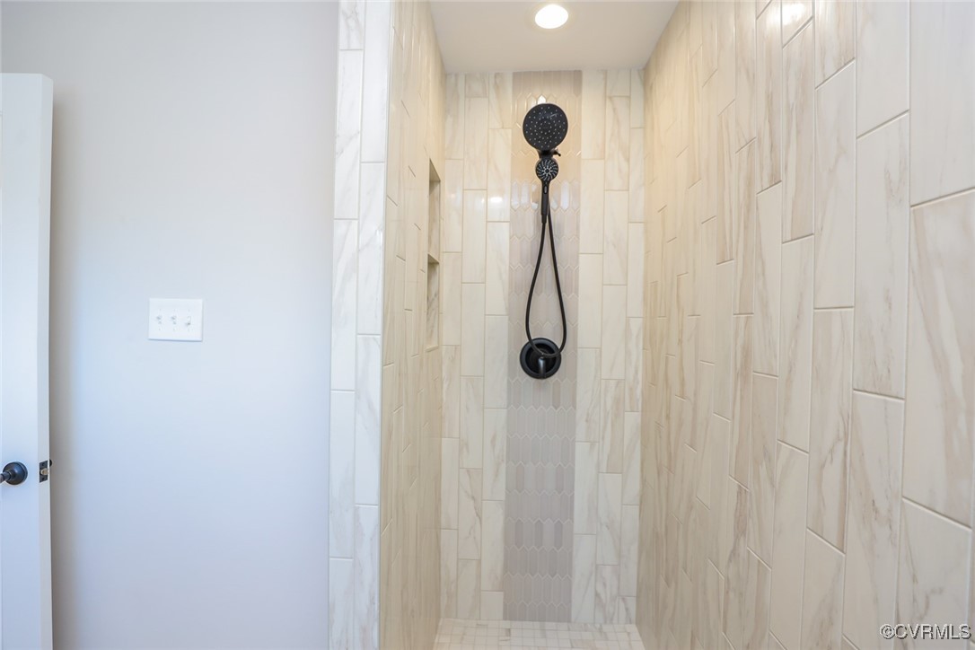 14900 Sandstone Ridge Court Midlothian, VA 23112 - Photo 33 of 50 a close view of a shower curtain