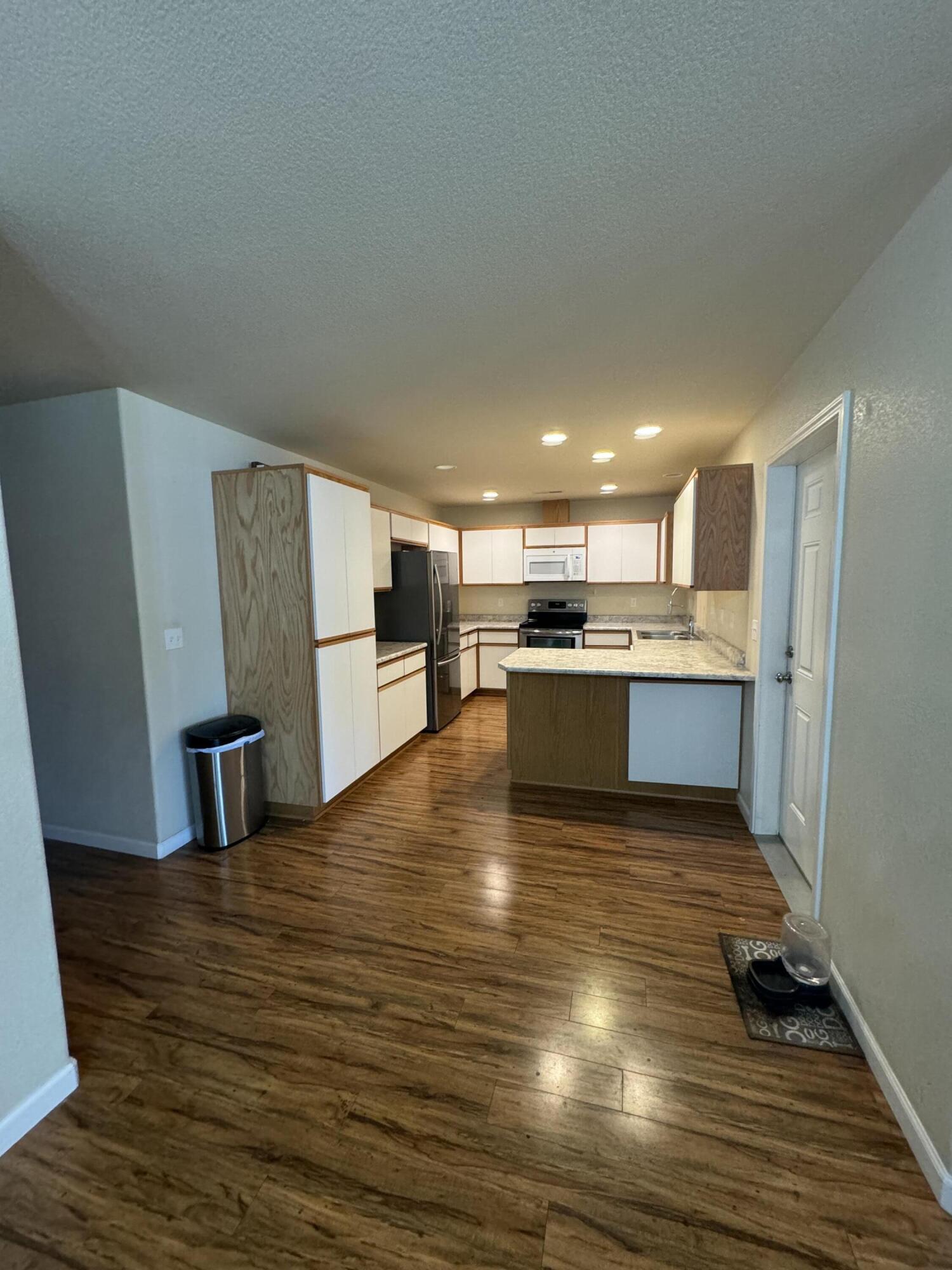 436 Merlee Circle Eagle Point, OR 97524 - Photo 11 of 25 IMG_5350