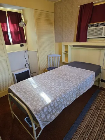 $199,900 | 165 Padelford Street, Berkley, MA 02779