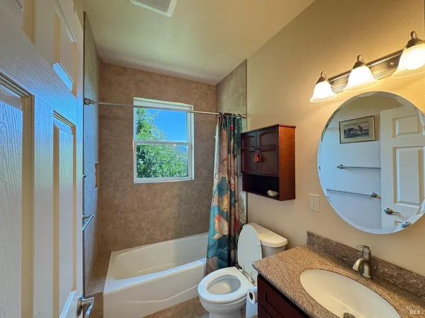 $989,000 | 1910 Foothill Drive, Redwood Valley, CA 95470