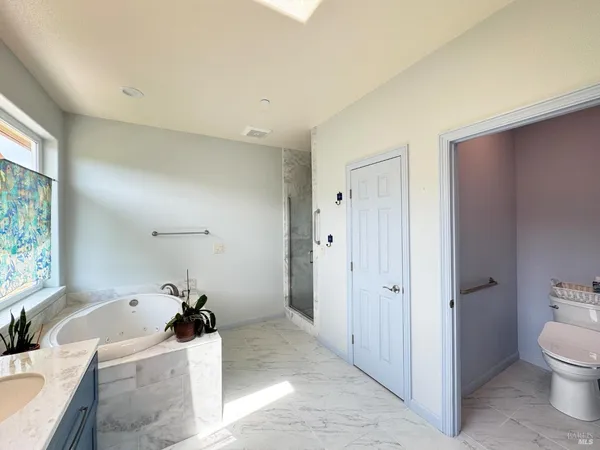 $989,000 | 1910 Foothill Drive, Redwood Valley, CA 95470