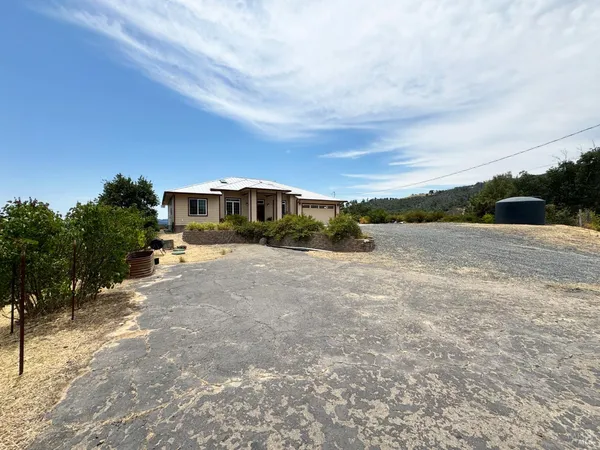 $989,000 | 1910 Foothill Drive, Redwood Valley, CA 95470