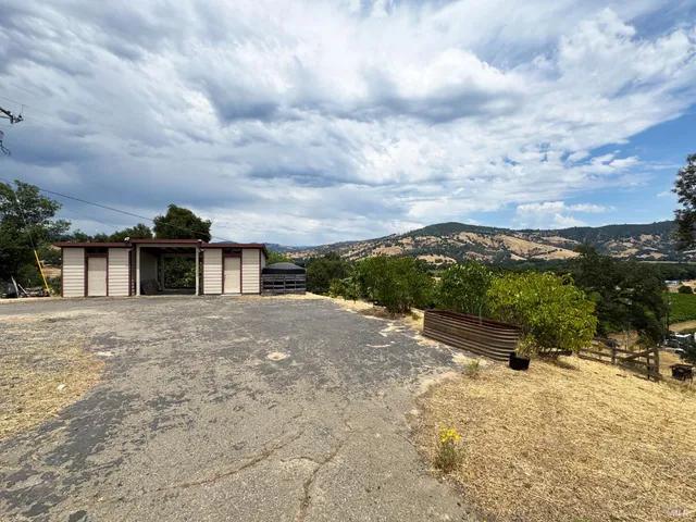 $1,080,975 | 1910 Foothill Drive, Redwood Valley, CA 95470
