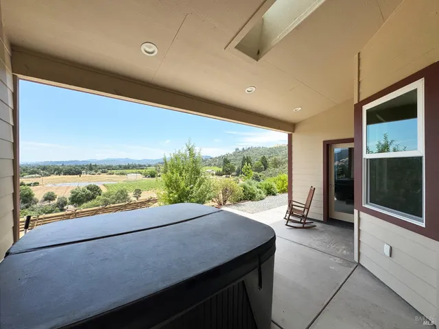 $1,080,975 | 1910 Foothill Drive, Redwood Valley, CA 95470