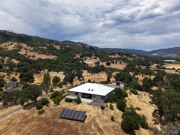 $989,000 | 1910 Foothill Drive, Redwood Valley, CA 95470