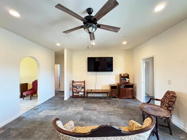$989,000 | 1910 Foothill Drive, Redwood Valley, CA 95470