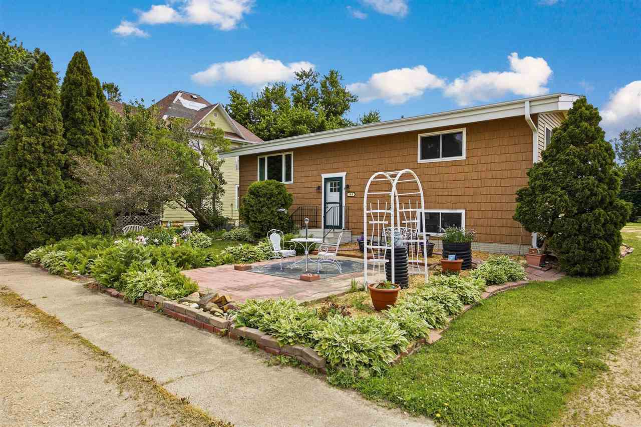 100 Rohrback Street Morley, IA 52312 - Photo 1 of 25 Gallery Image 1