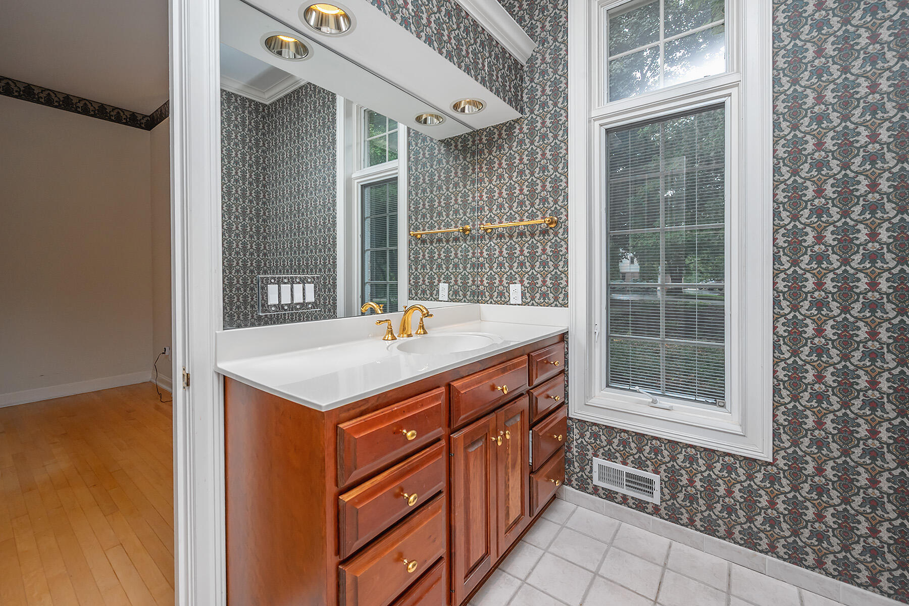 14425 Westover Road Elm Grove, WI 53122 - Photo 49 of 68 Full Bath 3