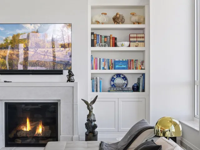 $3,895,000 | 1111 West River Parkway, Unit 33A, Minneapolis, MN 55415