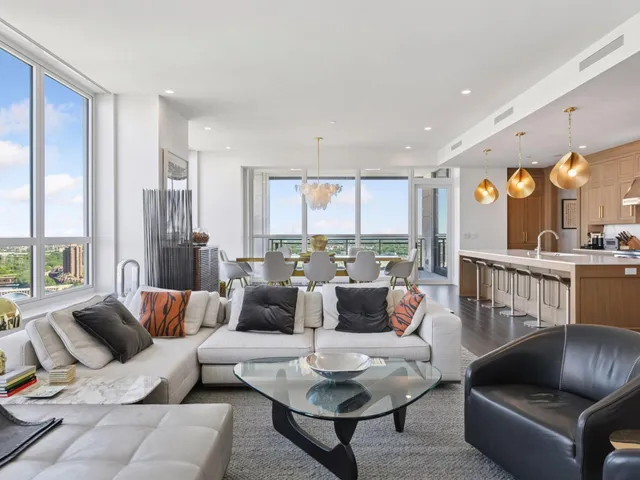 $3,895,000 | 1111 West River Parkway, Unit 33A, Minneapolis, MN 55415