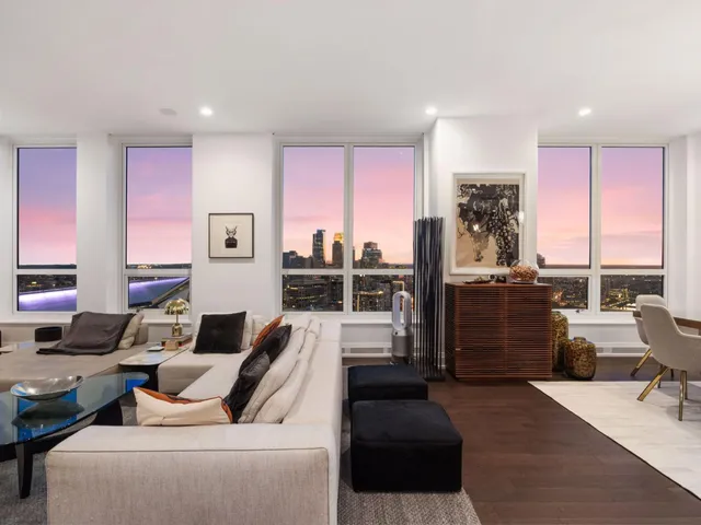 $3,895,000 | 1111 West River Parkway, Unit 33A, Minneapolis, MN 55415