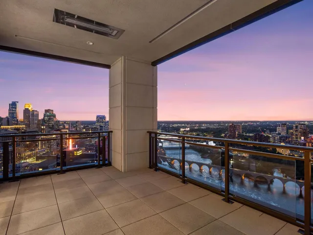 $3,895,000 | 1111 West River Parkway, Unit 33A, Minneapolis, MN 55415