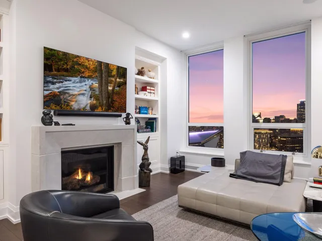 $3,895,000 | 1111 West River Parkway, Unit 33A, Minneapolis, MN 55415