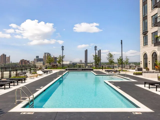 $3,895,000 | 1111 West River Parkway, Unit 33A, Minneapolis, MN 55415