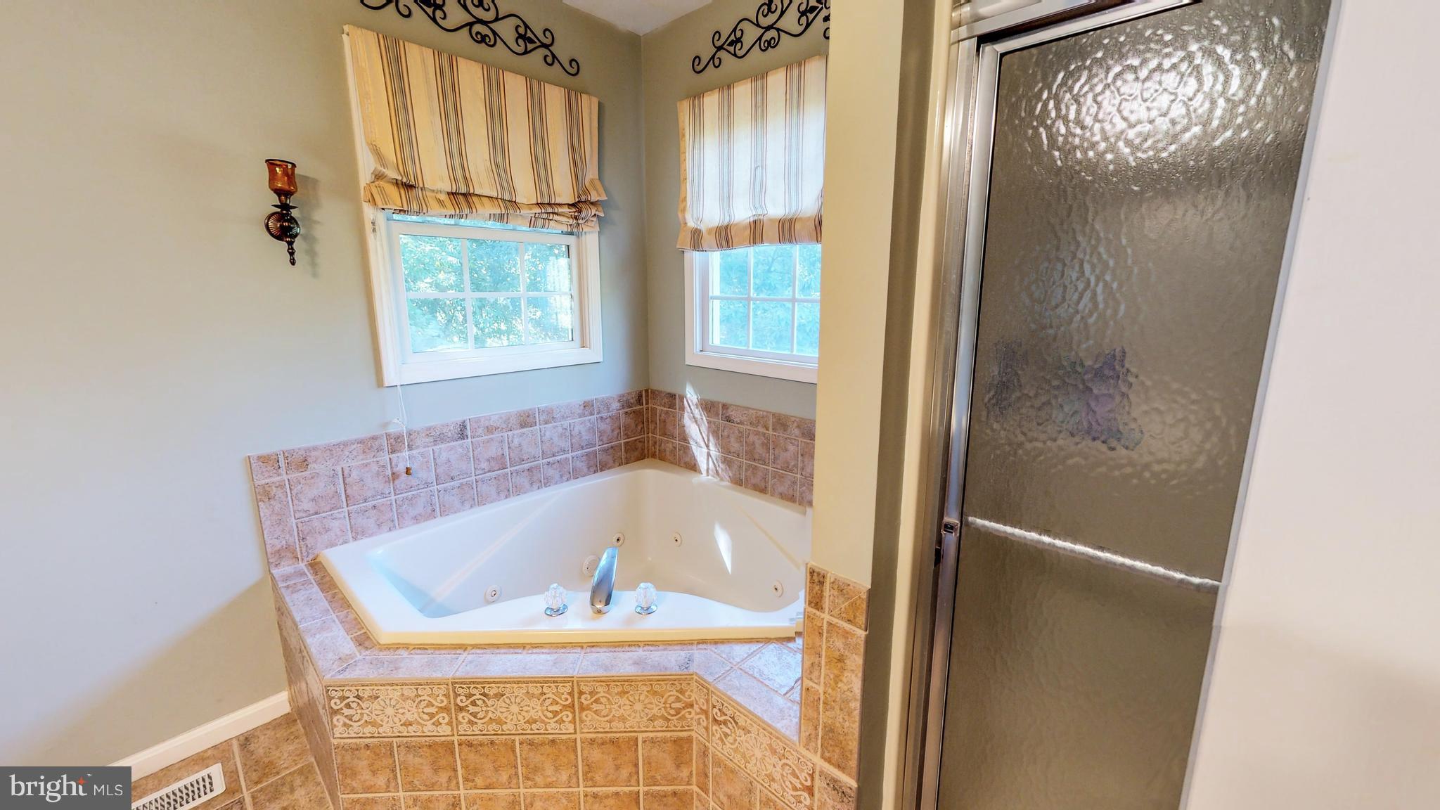 57 Deer Trail Road Front Royal, VA 22630 - Photo 14 of 28 Tile/Walk-in closet