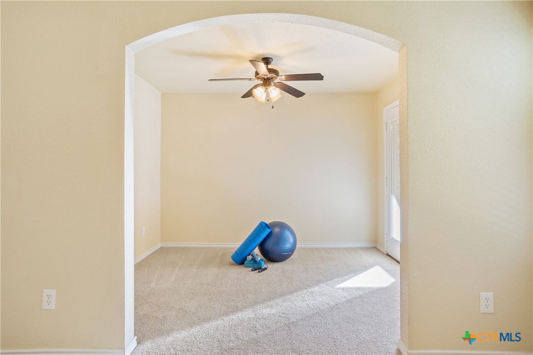 6207 Sulfur Spring Drive Killeen, TX 76542 - Photo 13 of 27 bonus room in master bedroom