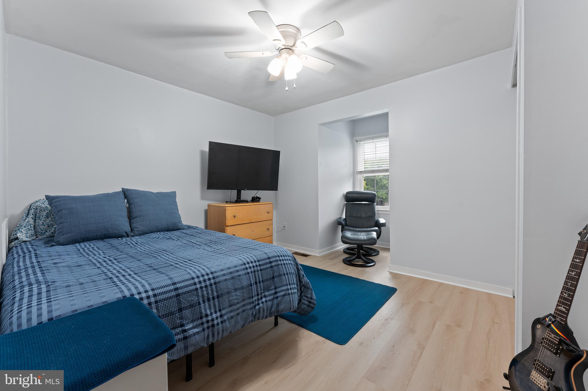 19 Windsor Circle Chesterbrook, PA 19087 - Photo 21 of 28 Third bedroom on 2nd floor with sitting nook