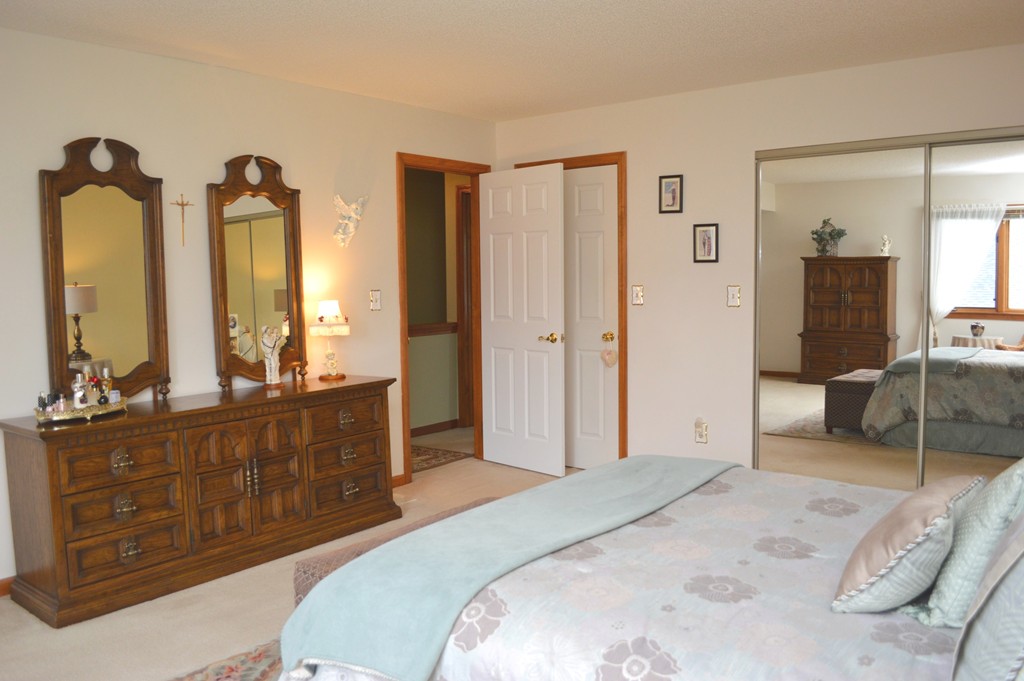 8 Castle Hills Road, Unit D Agawam, MA 01001 - Photo 18 of 30 Gallery Image 18