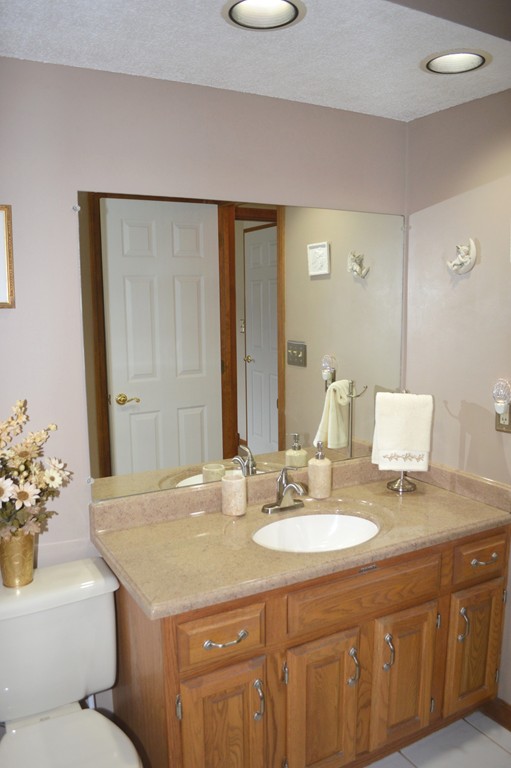 8 Castle Hills Road, Unit D Agawam, MA 01001 - Photo 19 of 30 Gallery Image 19