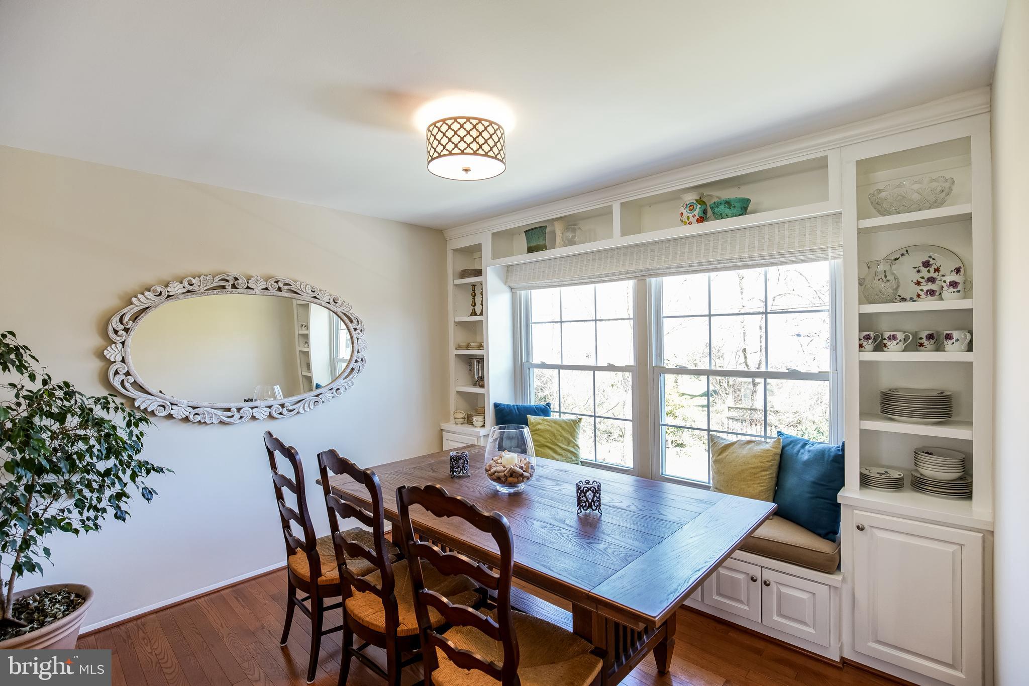 11107 Old Coach Road Potomac, MD 20854 - Photo 6 of 29 Dining Room