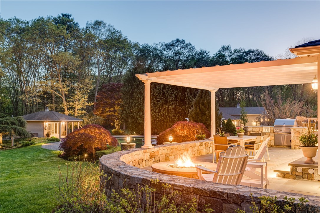 180 Ten Rod Road North Kingstown, RI 02852 - Photo 20 of 50 Entertainer's Dream