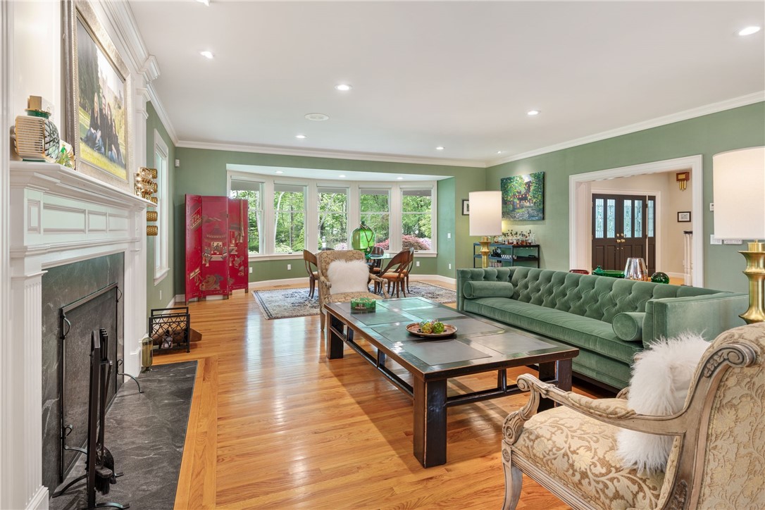 180 Ten Rod Road North Kingstown, RI 02852 - Photo 26 of 50 Living Room w/Dining Area