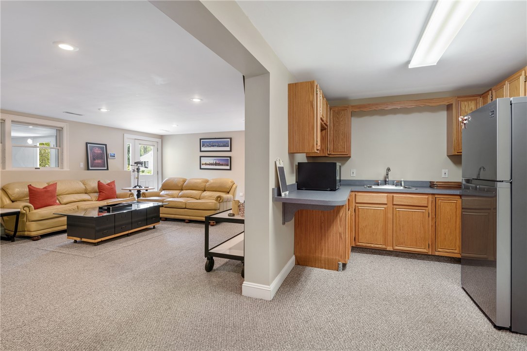 180 Ten Rod Road North Kingstown, RI 02852 - Photo 39 of 50 Guest Quarters/In-Law