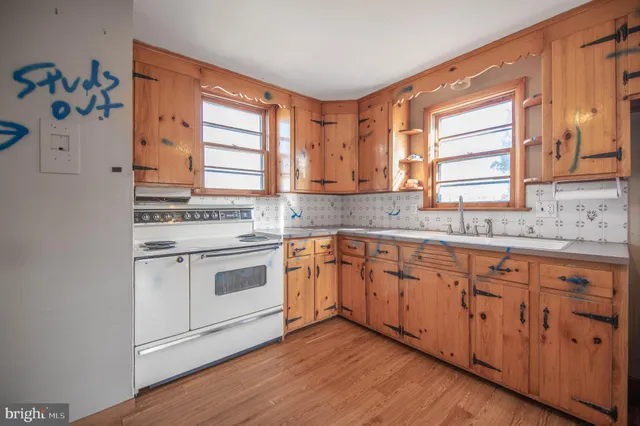 $359,900 | 2724 Beech Street, Hatfield, PA 19440