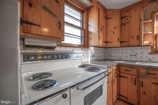 $359,900 | 2724 Beech Street, Hatfield, PA 19440