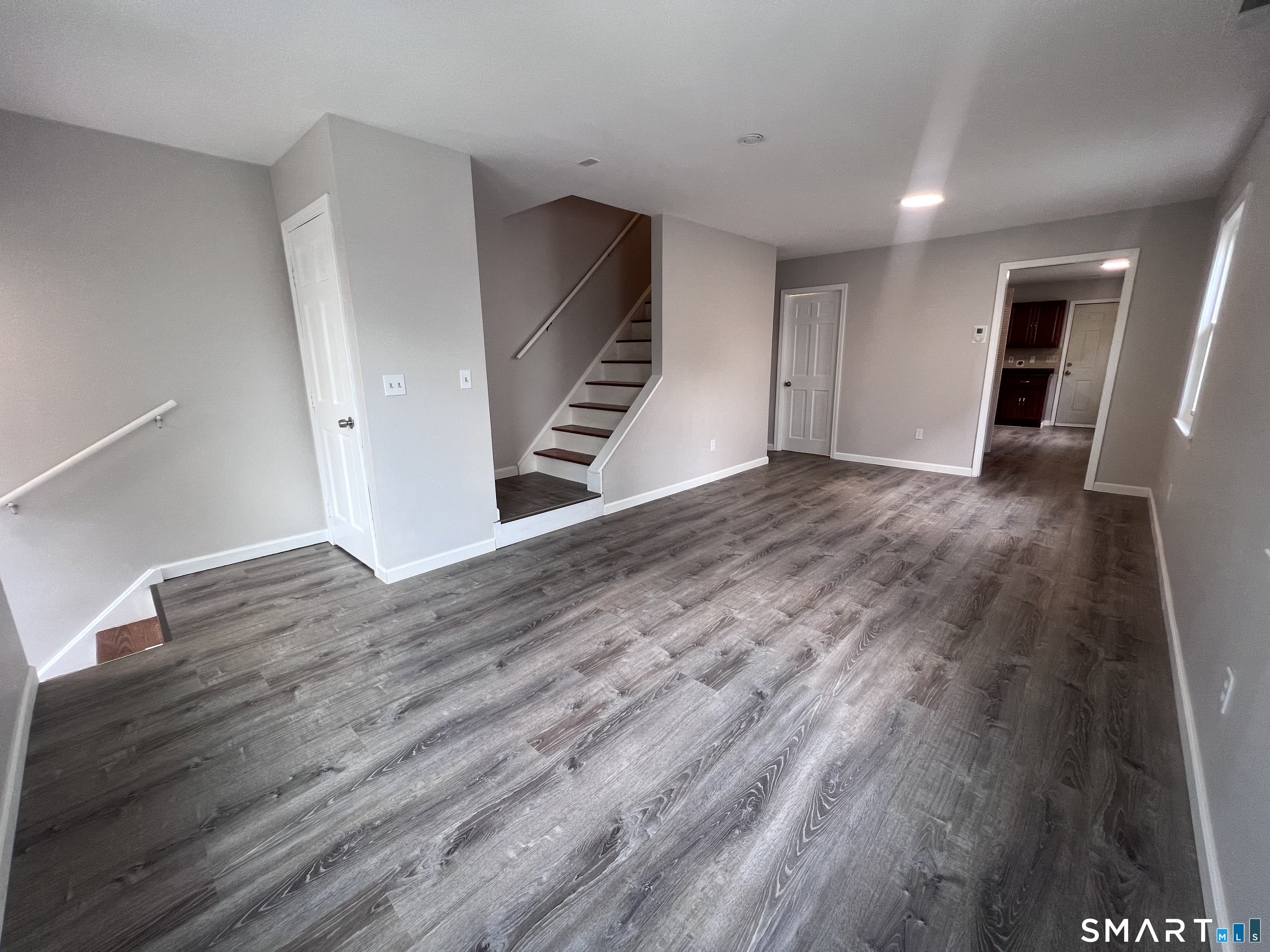 95 Shell Street Bridgeport, CT 06605 - Photo 3 of 34